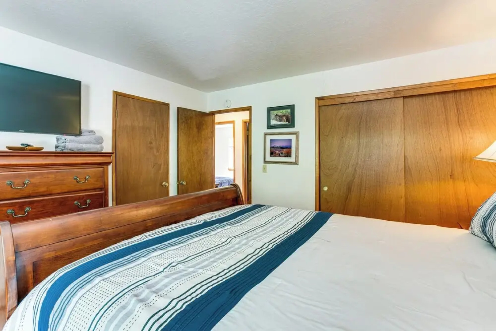 4 Mi to Beach: Lake Tahoe Mountain Retreat!