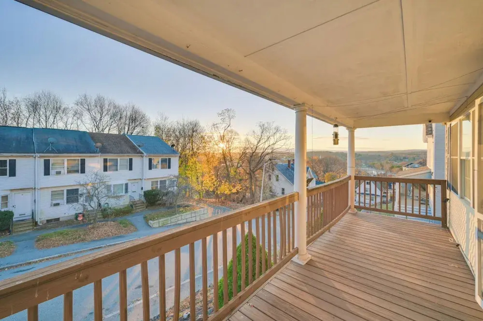 1 Mi to Downtown & Palladium: Worcester Getaway!