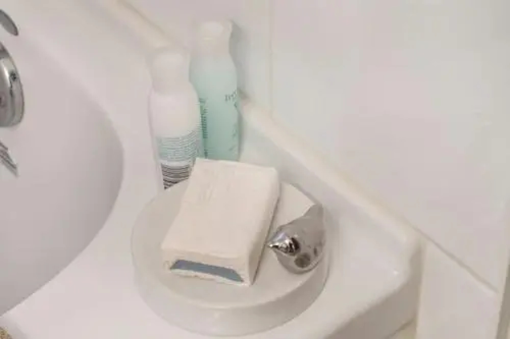 Brand New 2 Brdm Suite - New House