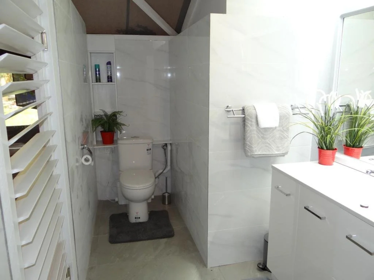 Eumundi Yacht Club B&B