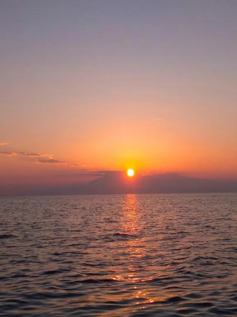 Thomas House near the beach