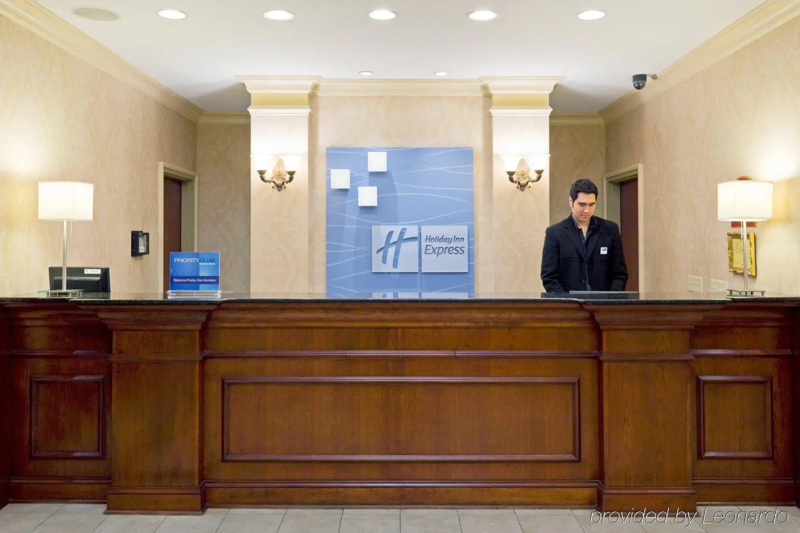 Holiday Inn Express Hotel & Suites Chester by IHG