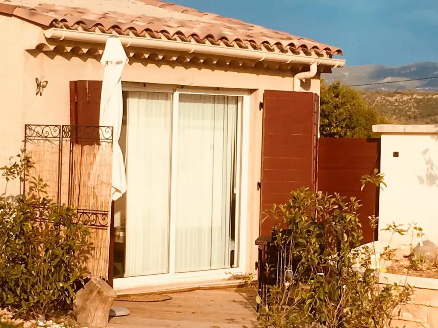 House With one Bedroom in Châteauneuf-val-saint-donat, With Wonderful Mountain View, Shared Pool, Enclosed Garden