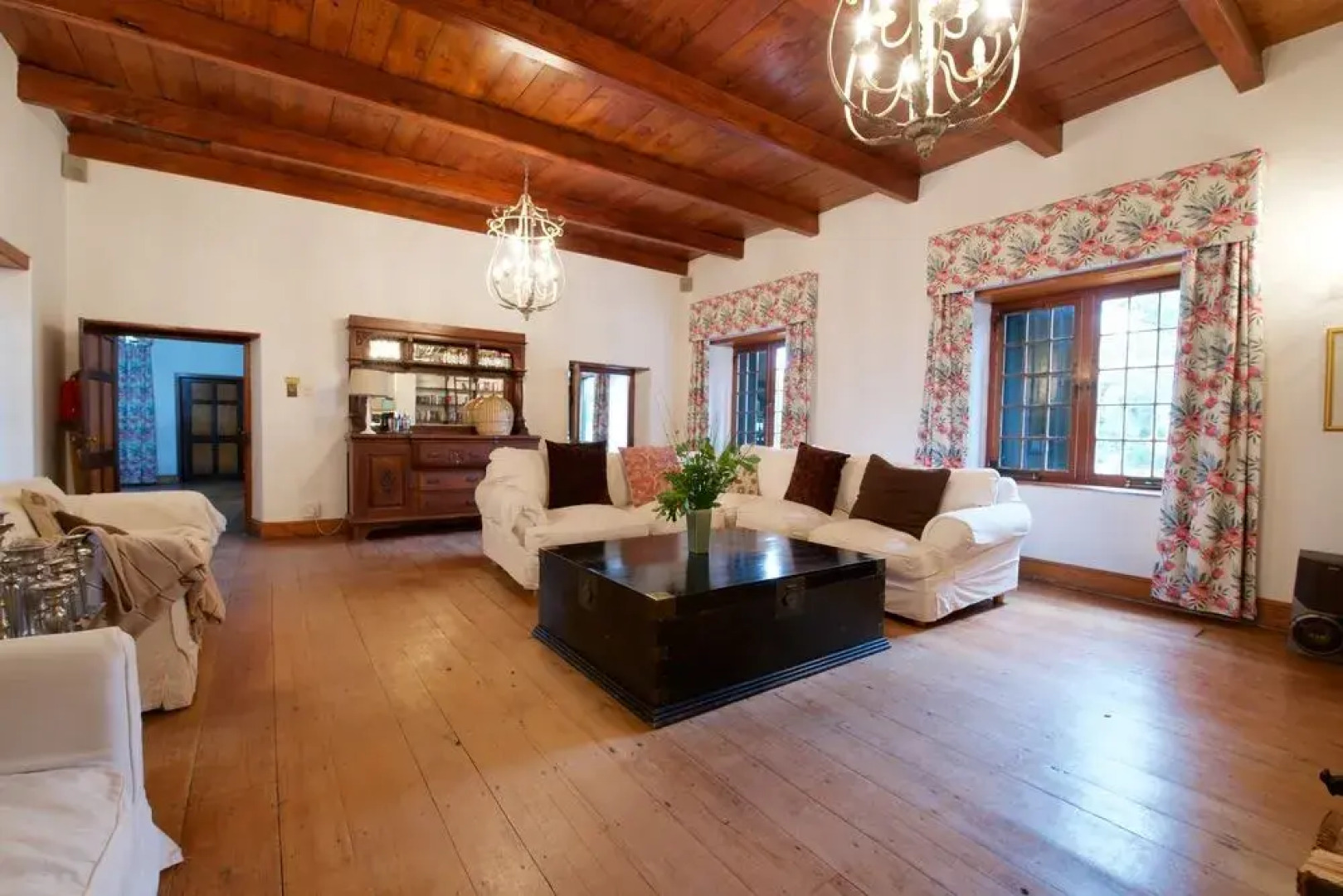 Mountain Shadows Estate