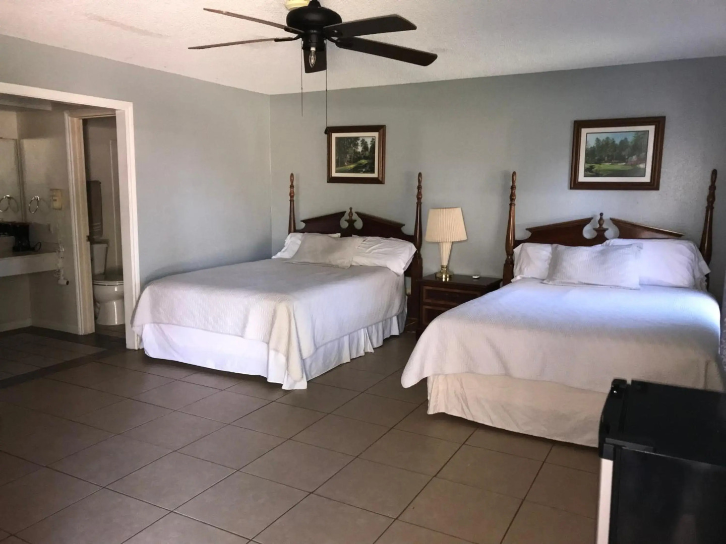 Hom Away Inn and Resort