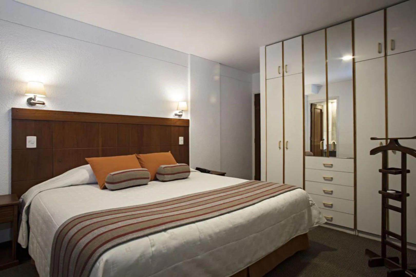 Camino Real Aparthotel, Downtown