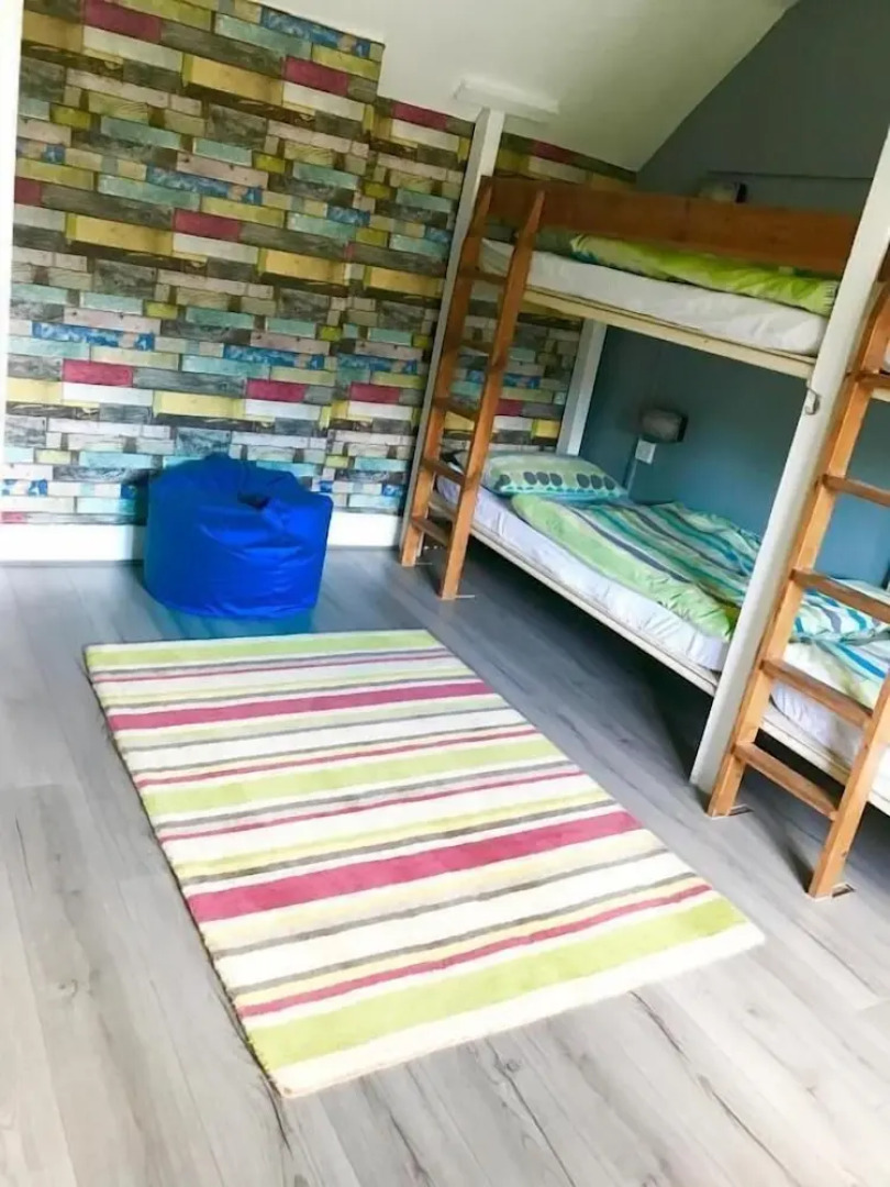 The Vagabond Bunkhouse & Pizzaria - Hostel