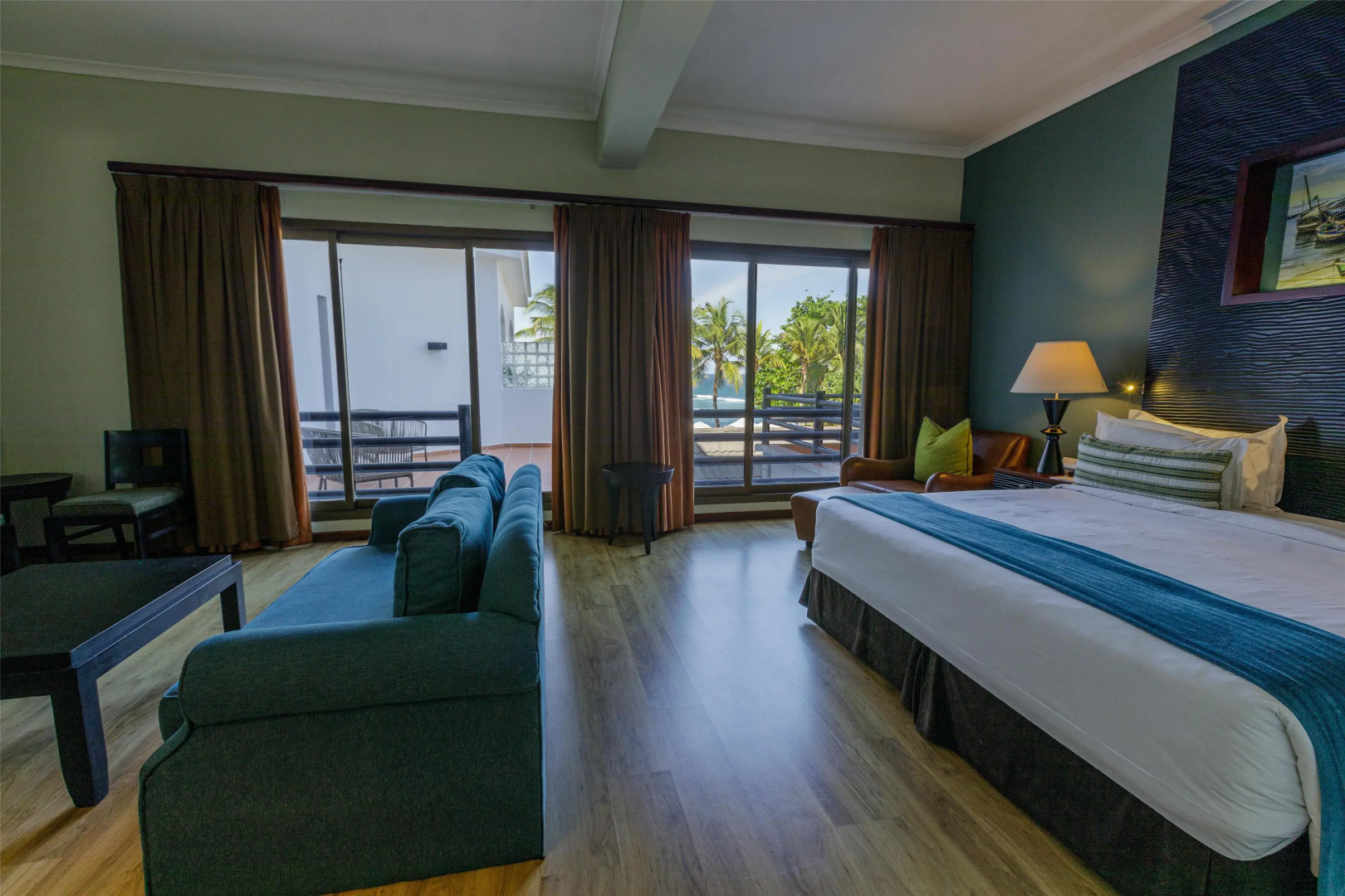 Sea Cliff Hotel