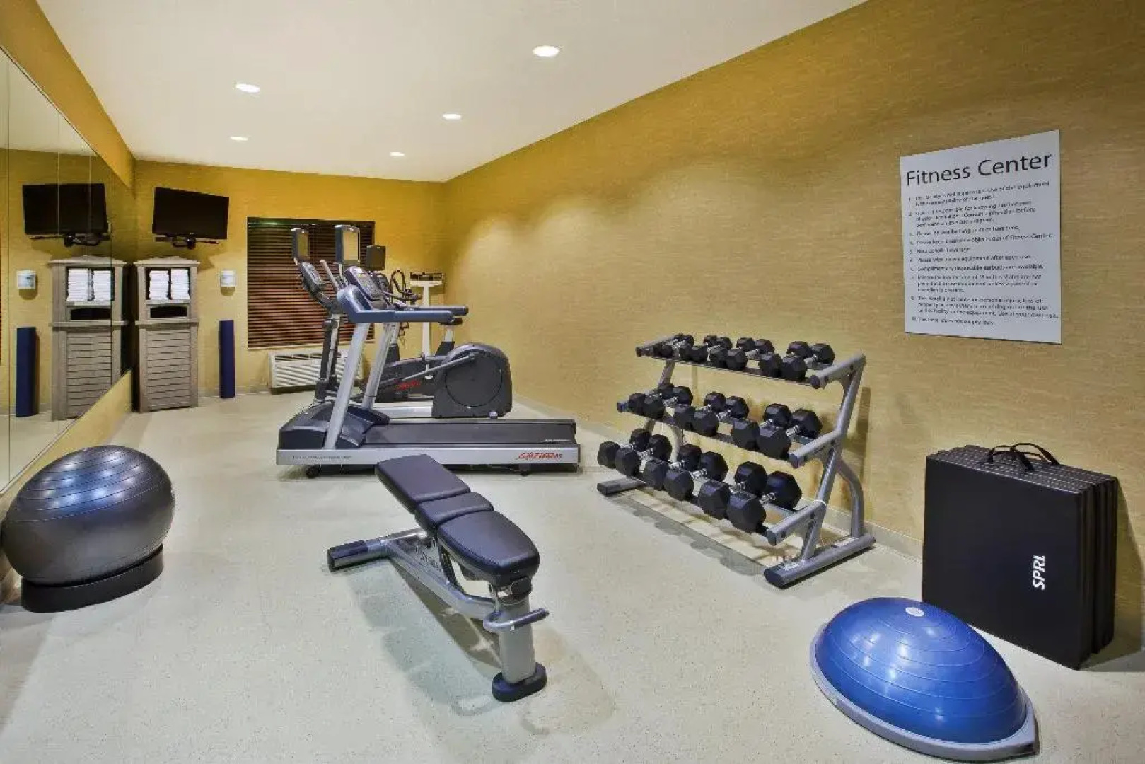 Holiday Inn Express & Suites Montpelier by IHG