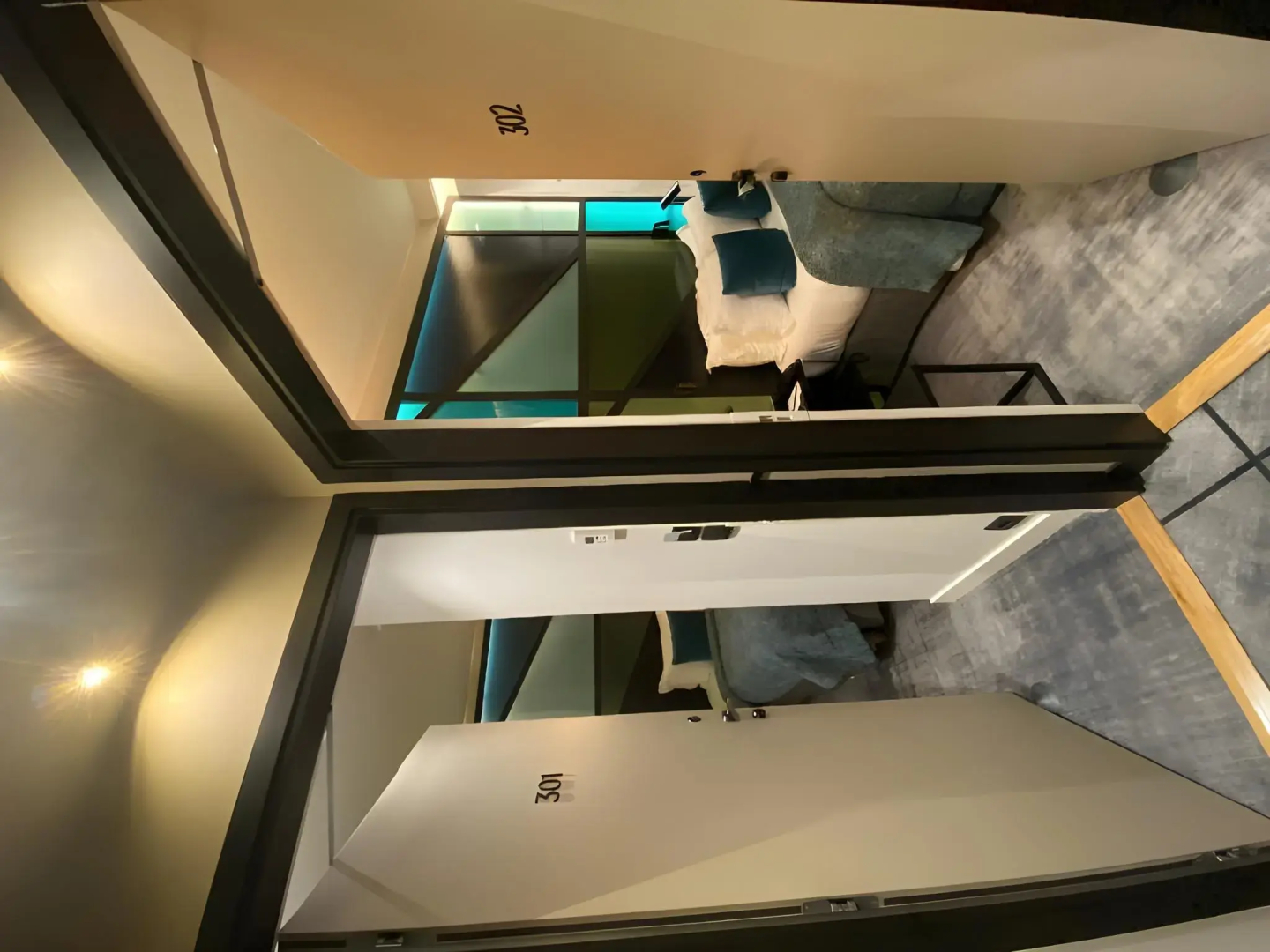 Le 12 Hotel