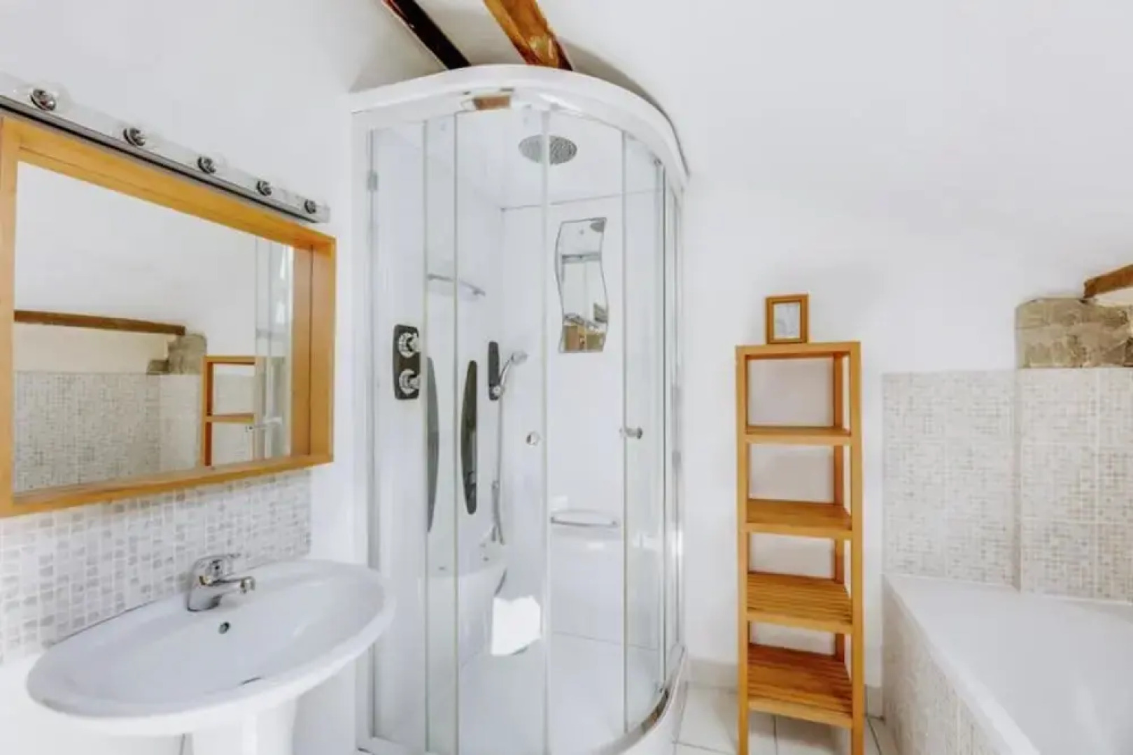 Charming Rustic Apartment