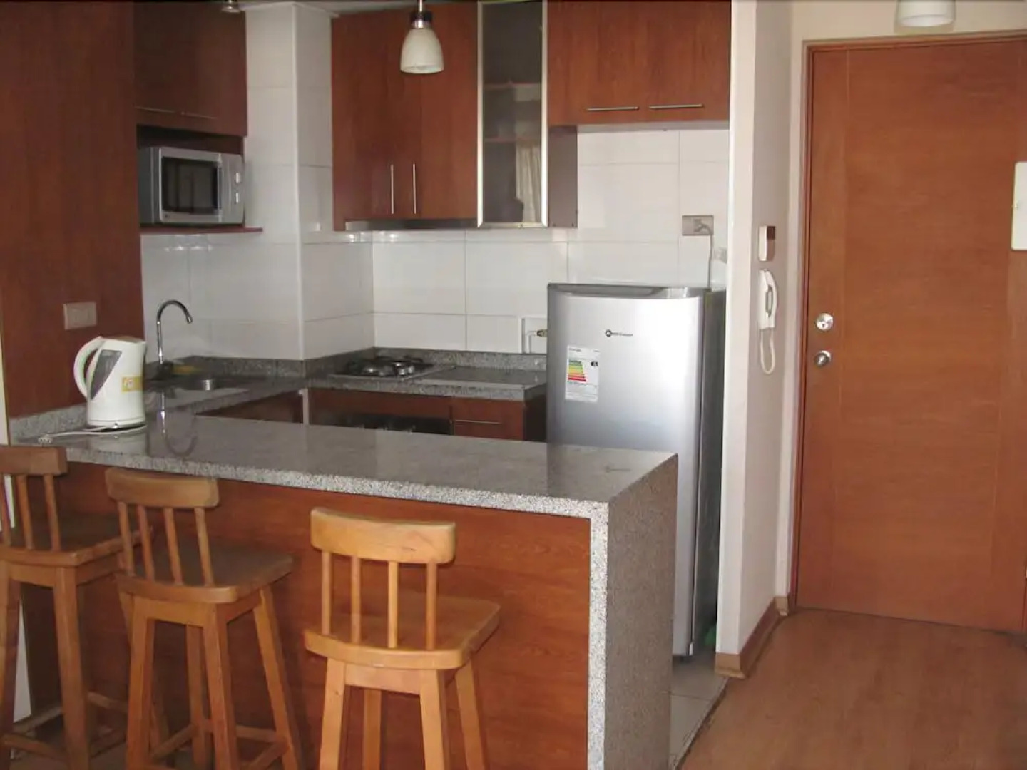 Apart Hotel Plaza Suite Ongolmo