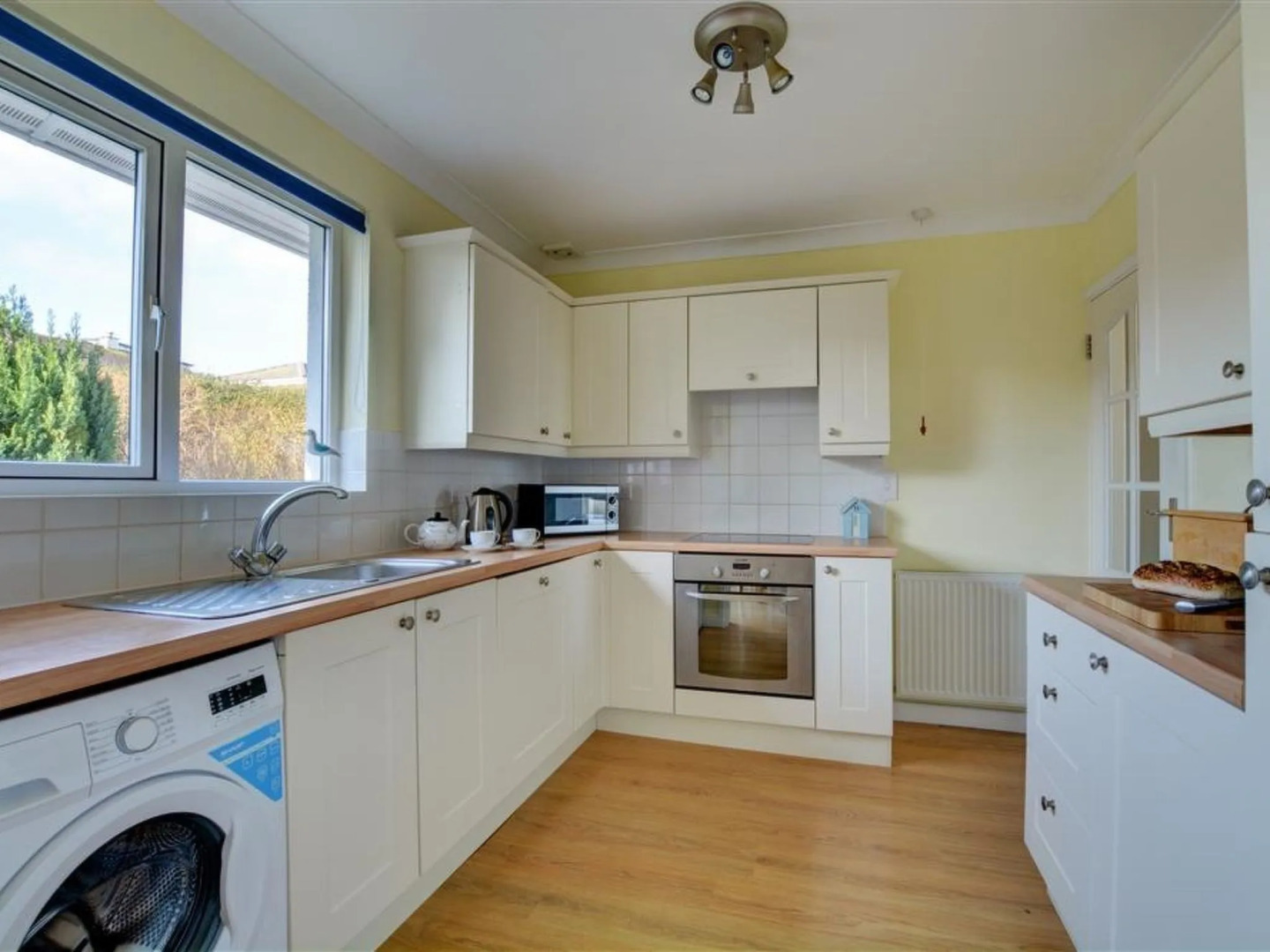 Holiday Home Bluejay