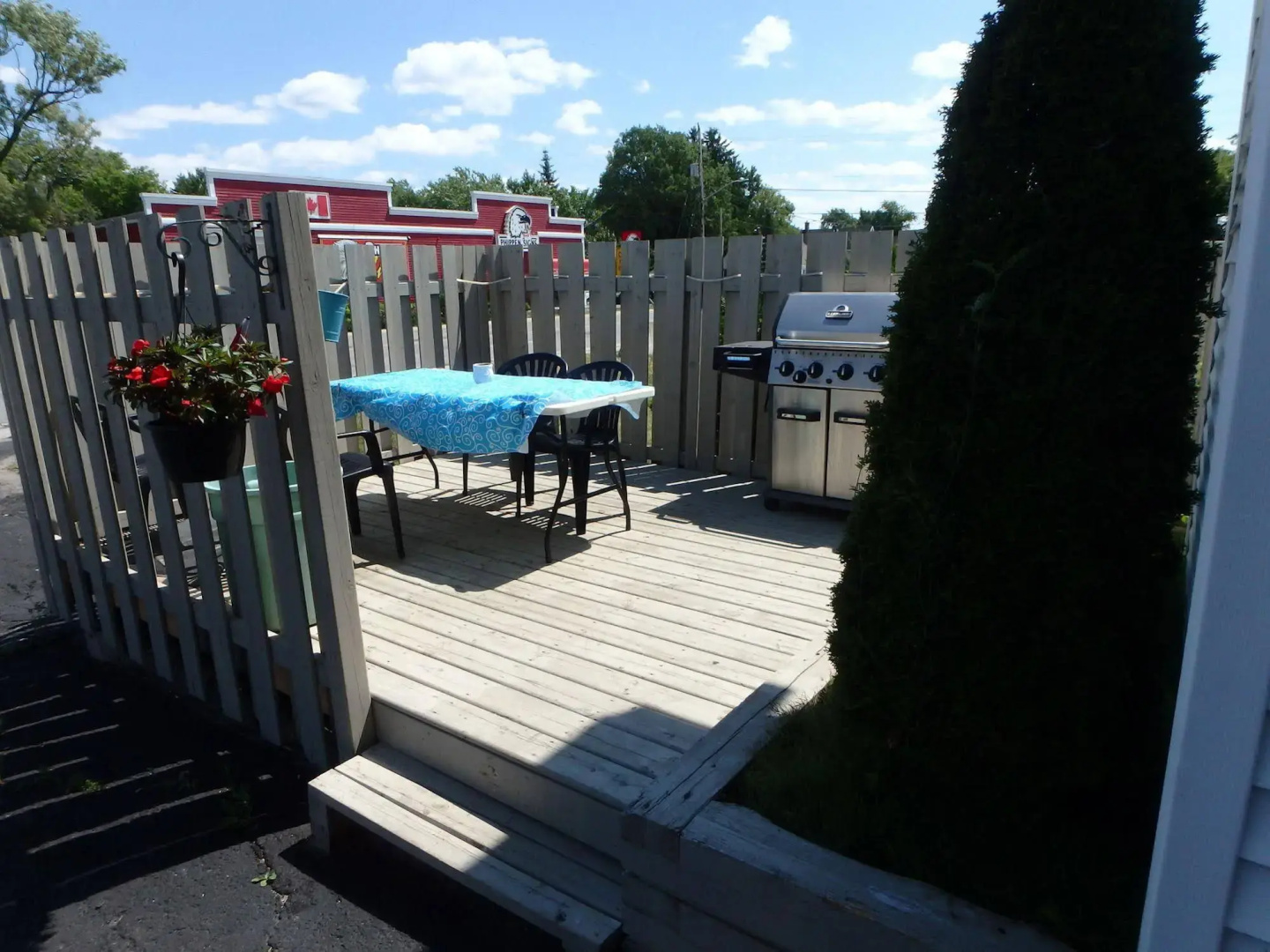 Wheel Inn Motel