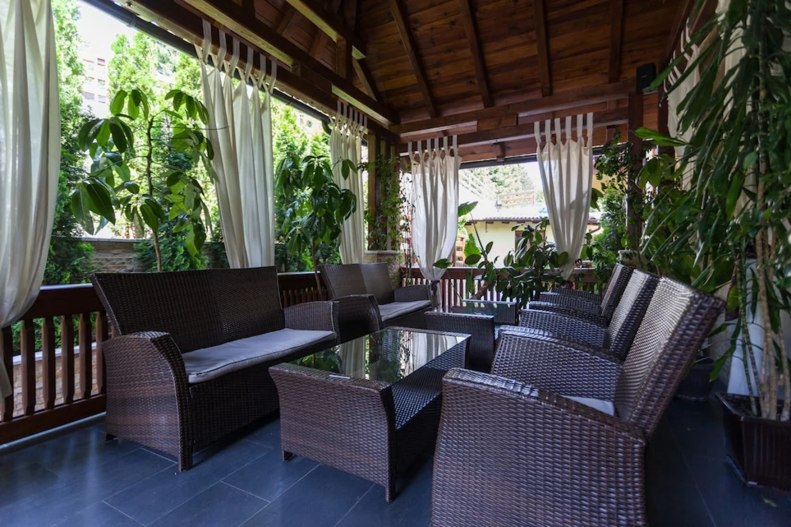 Vila Barović and Spa