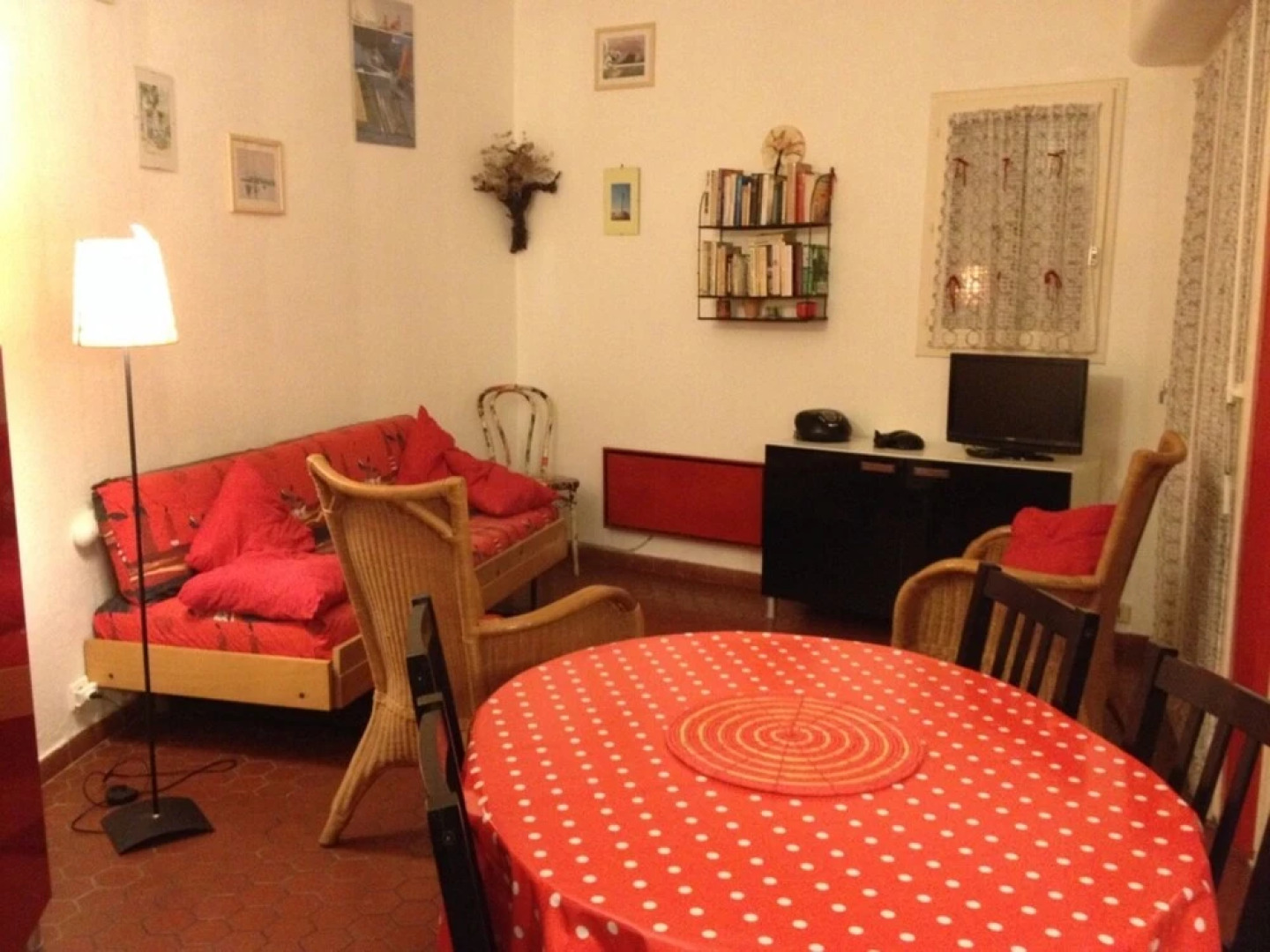 Comfortable, 2-bedroom House in Torreilles With Furnished Terrace and