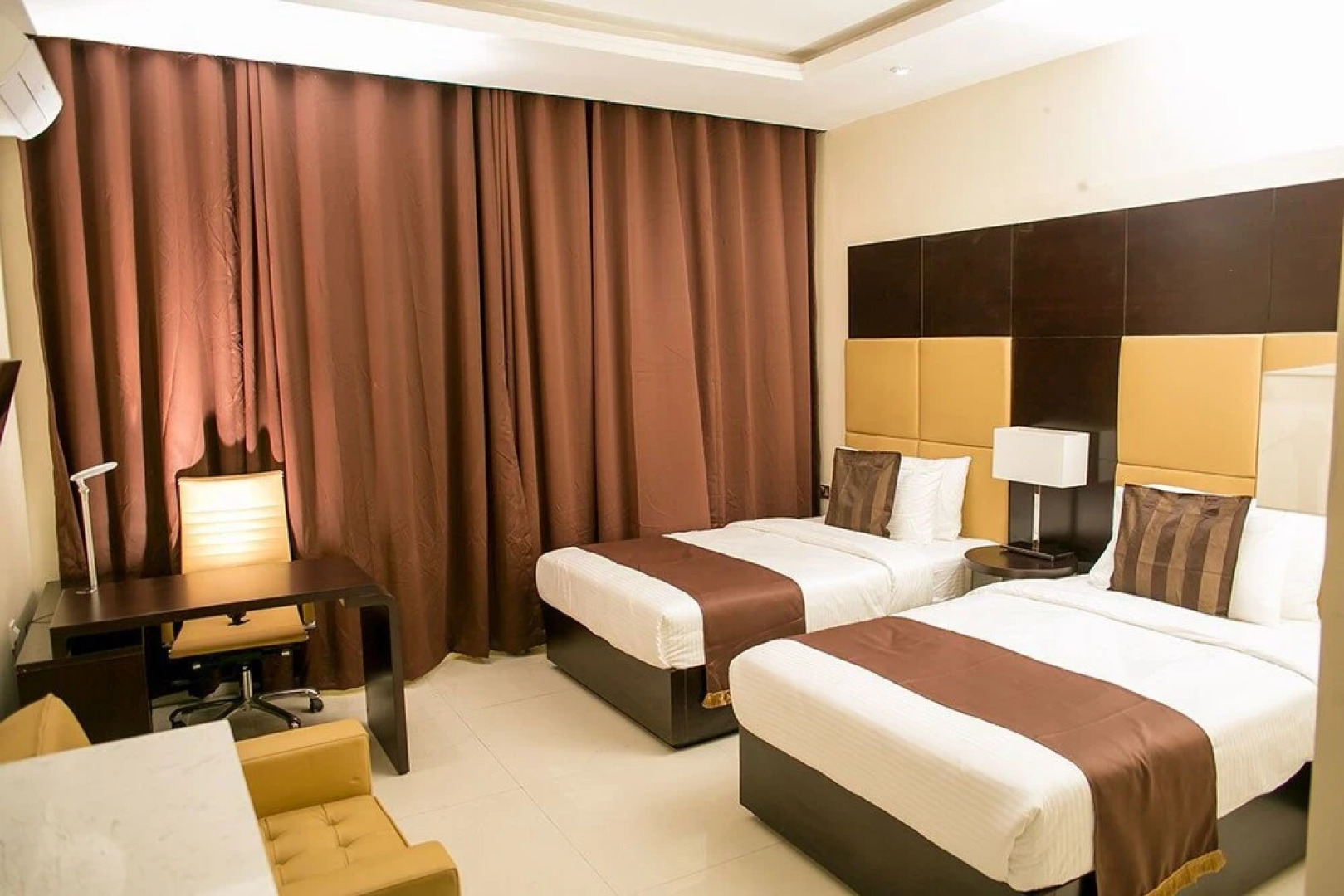 Echelon Heights Hotel