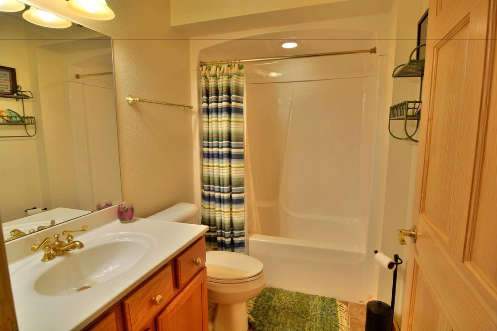 Namakagon Landing 4 Bedroom Home by RedAwning