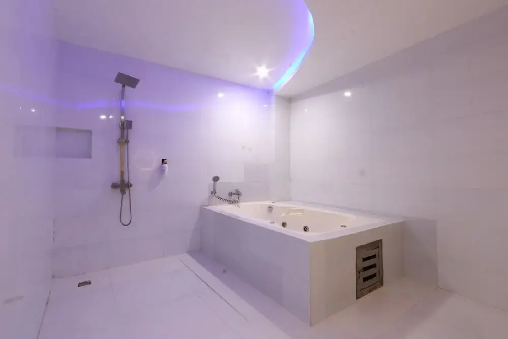 Hotel Dreamworld East Ortigas