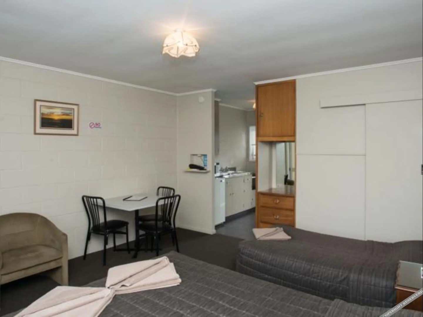 The Magpie-Hawkesbay Motel