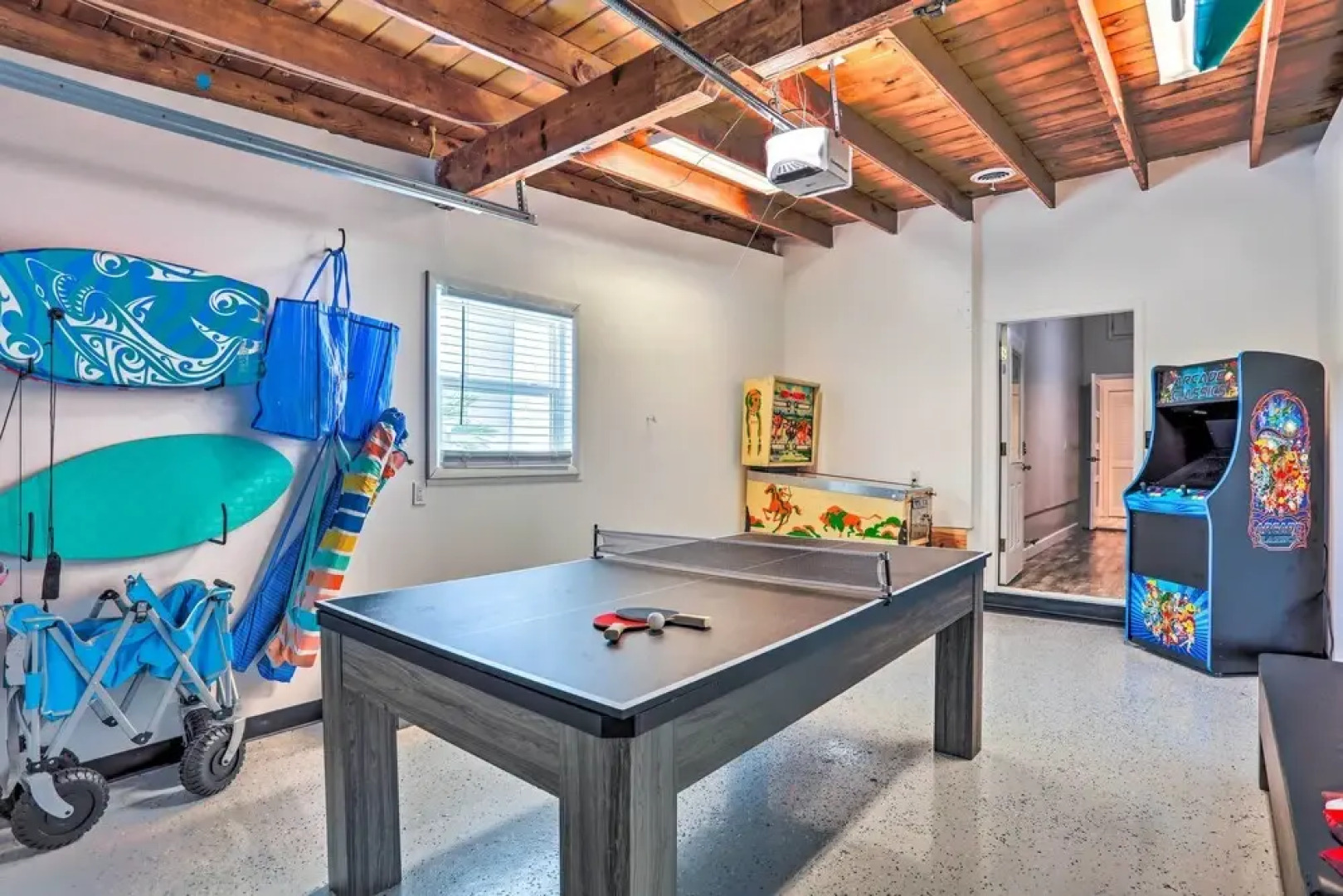 Hutchinson Island Cottage: Steps to the Beach