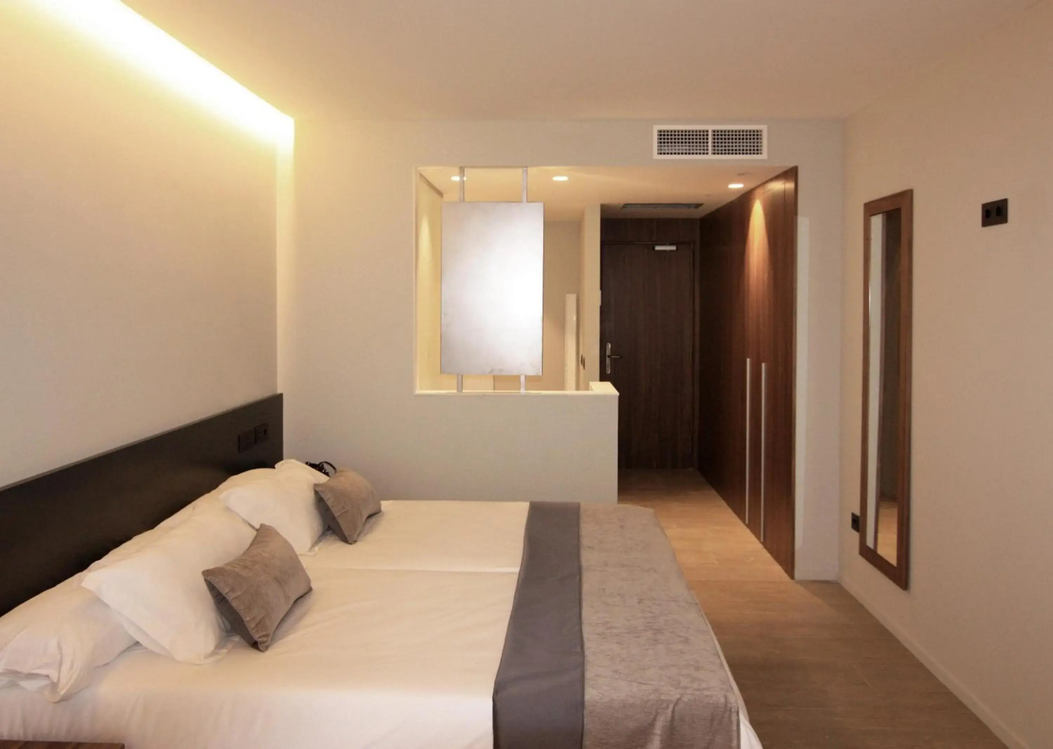 Hotel Raval de la Mar