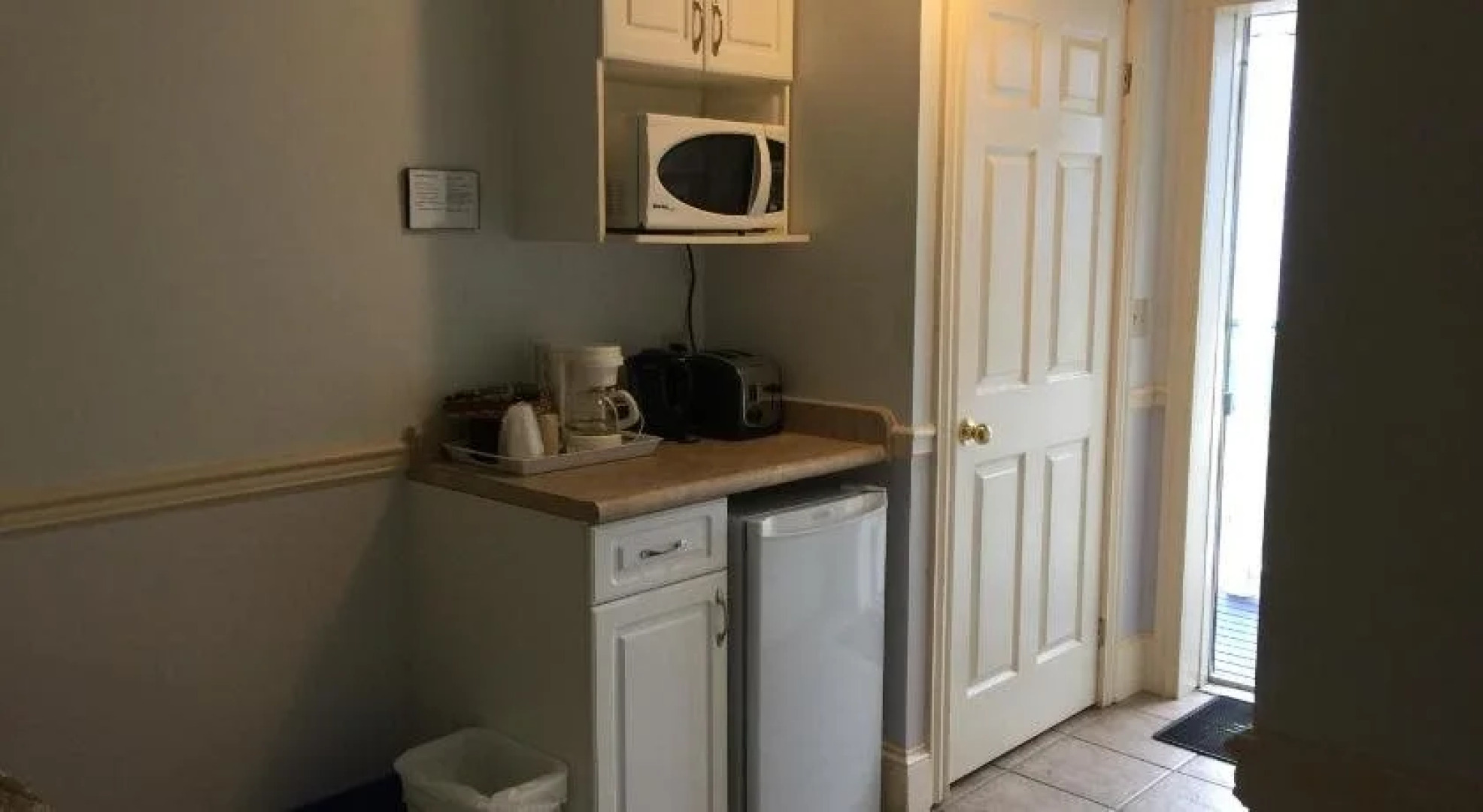 Seawinds Motel & Cottages