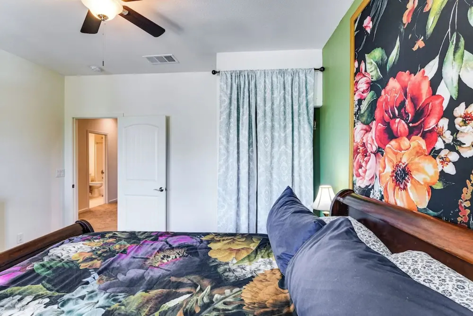 16 Mi to Lake Tahoe: Carson City Townhome