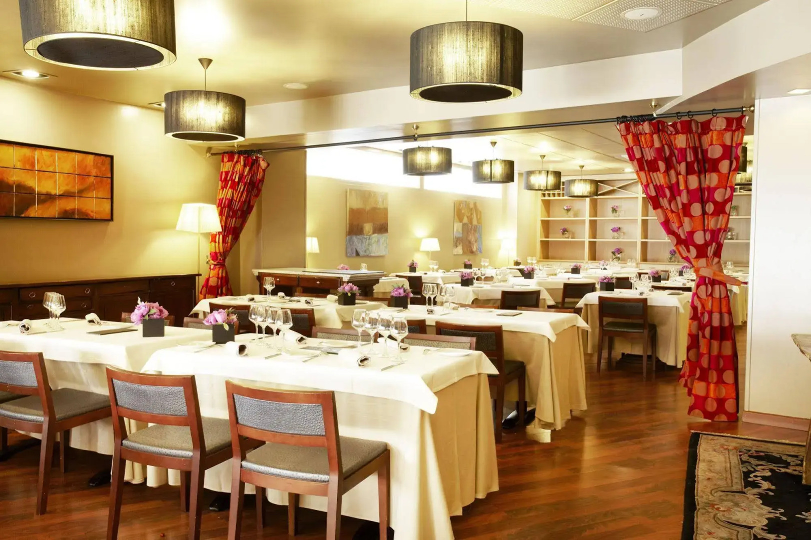 Grand Plaza Hotel & Wellness