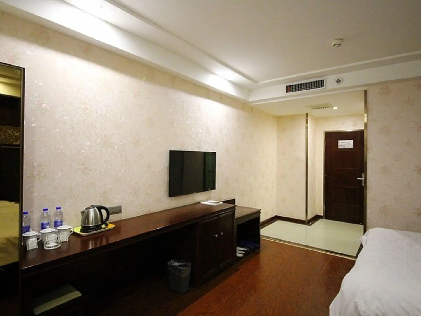 GreenTree Inn Lanzhou Train Station Road East Business Hotel
