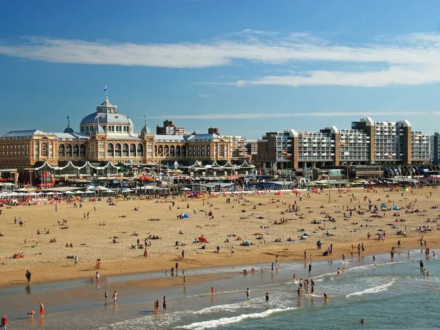 Restyled Holiday Home with Fireplace near Beach