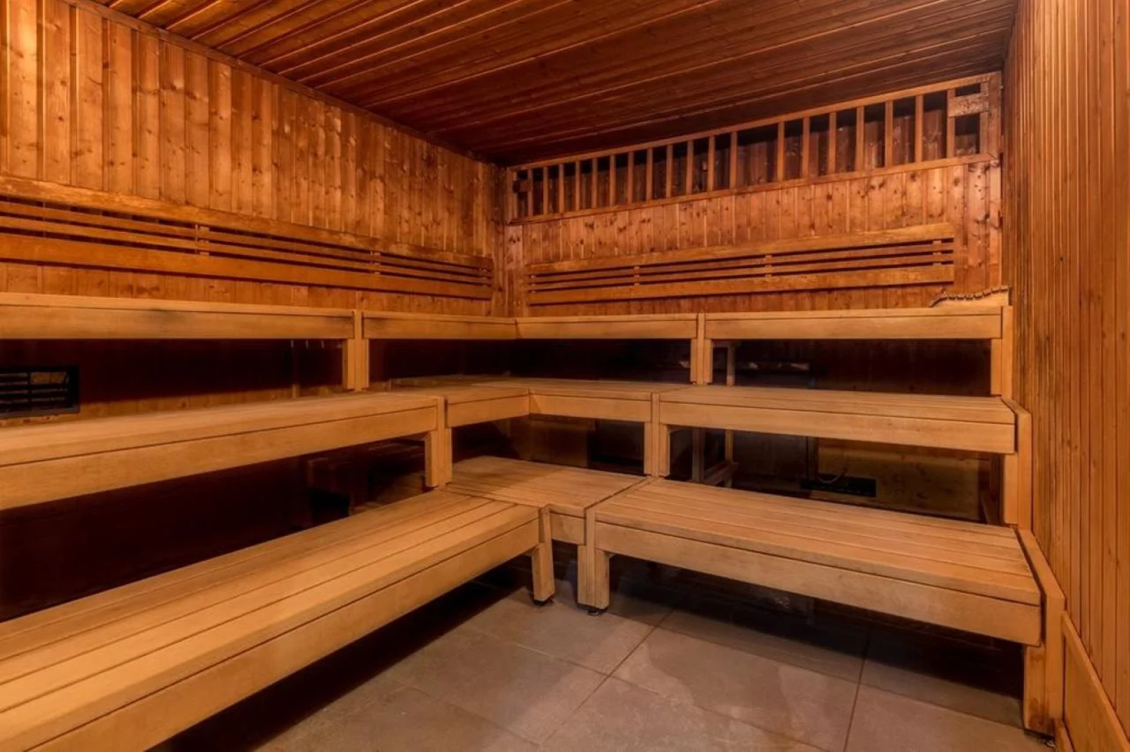 Grand Jersey Hotel & Spa