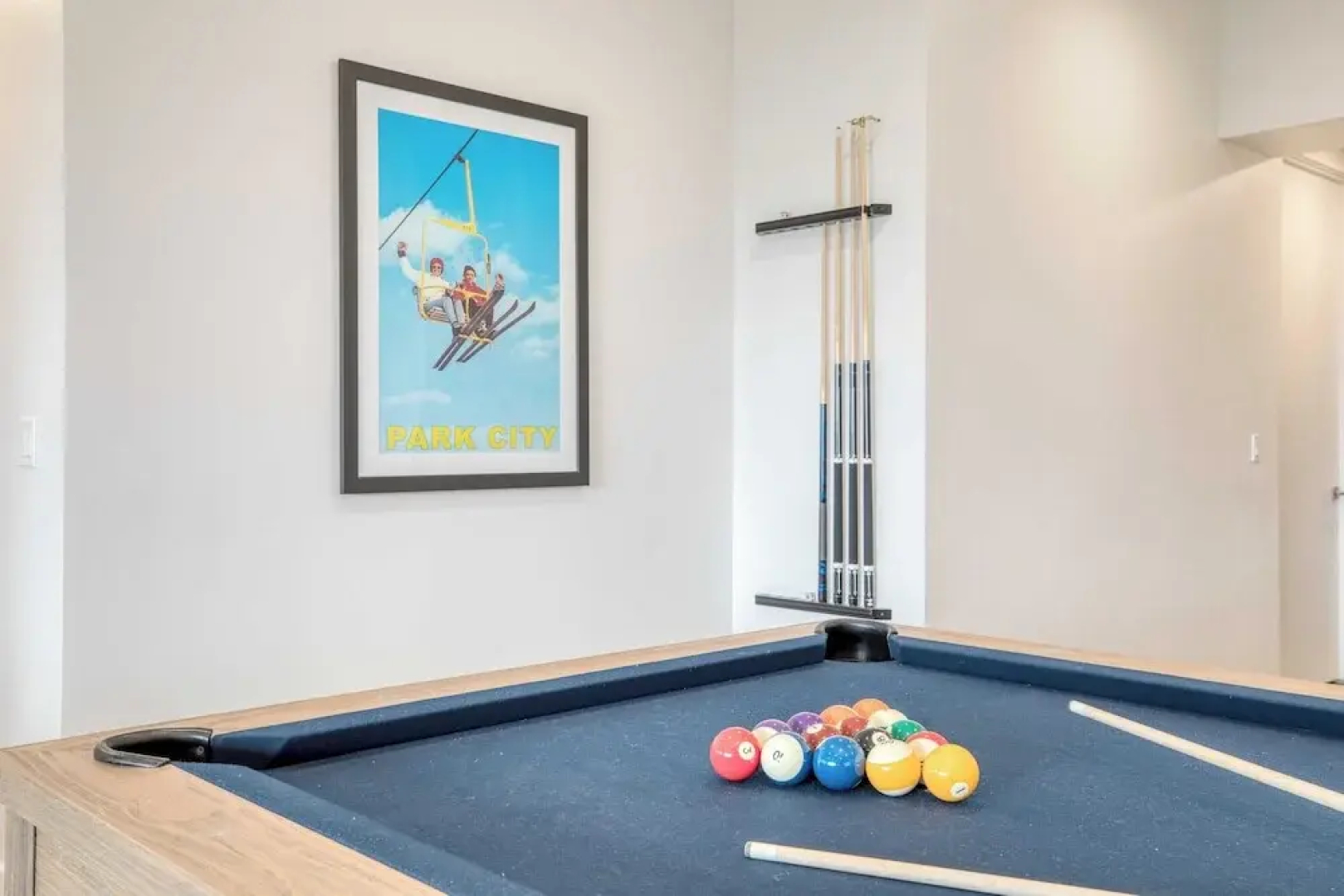 Mountain Lover by Avantstay Luxe Escape w/ Views Hot Tub, Gym, Movie Theater