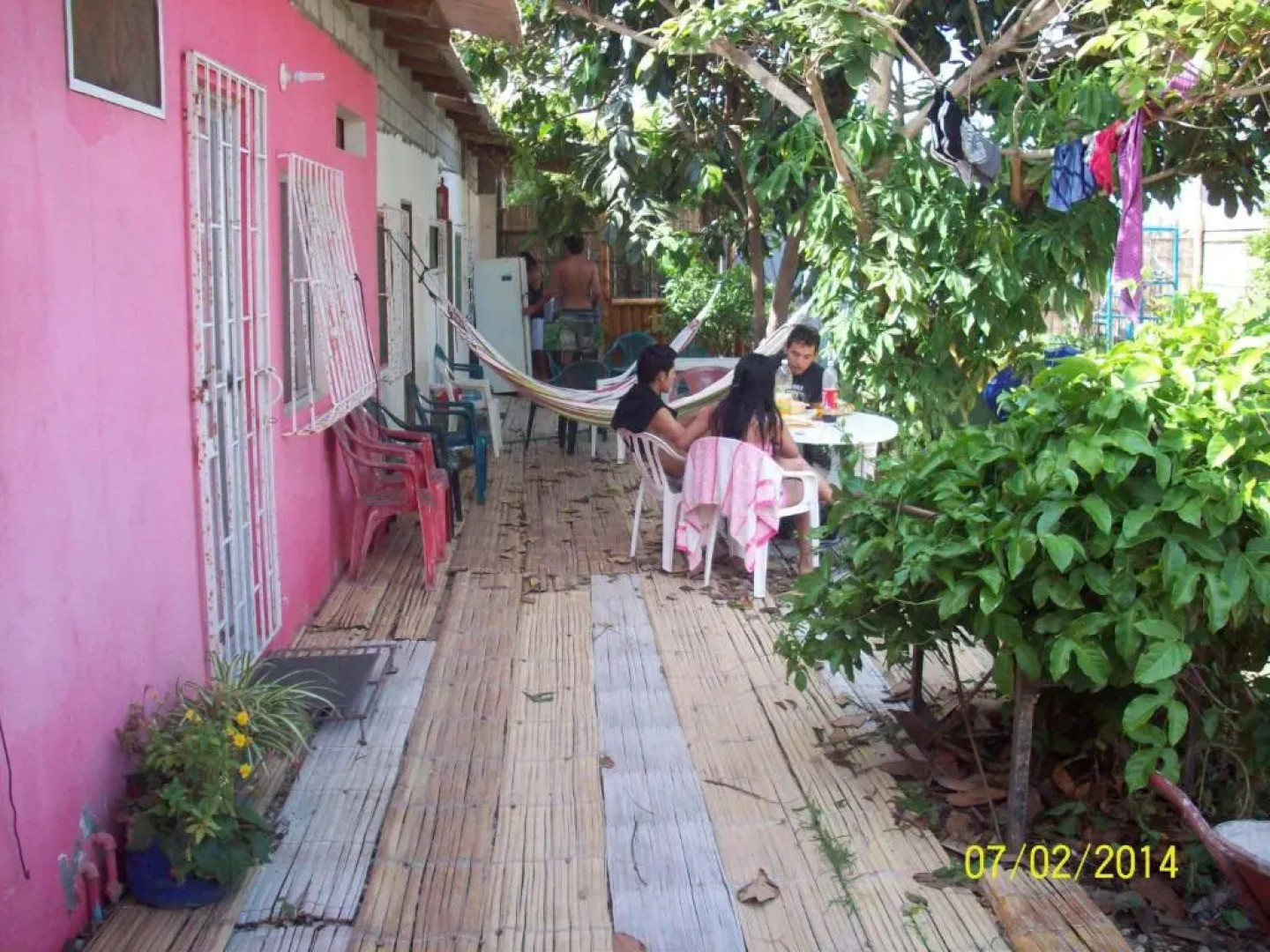 Hostal Camping Beach