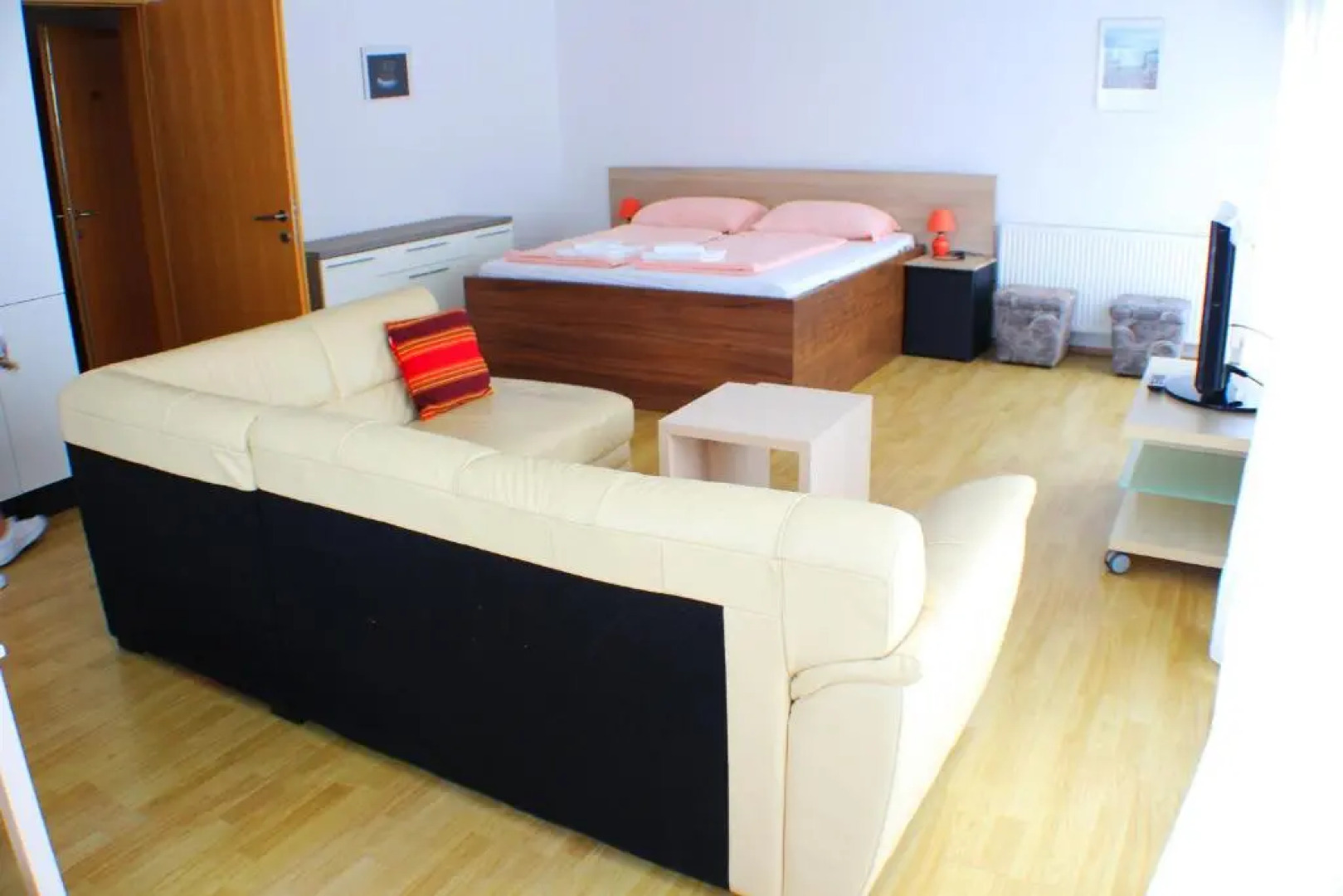 Bokun Apartments III