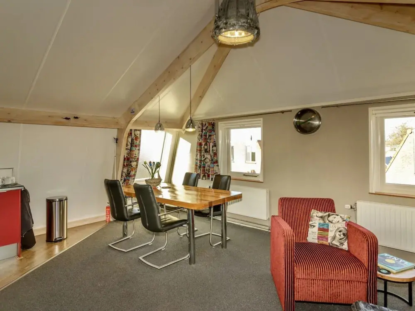 Modern Holiday Home in Easterlittens with Fishing Near