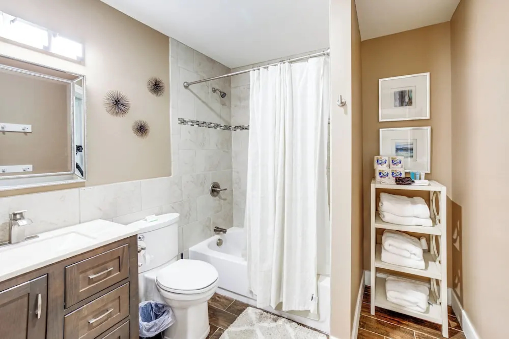 Downtown Douglas Home w/ Kayaks Near Oval Beach