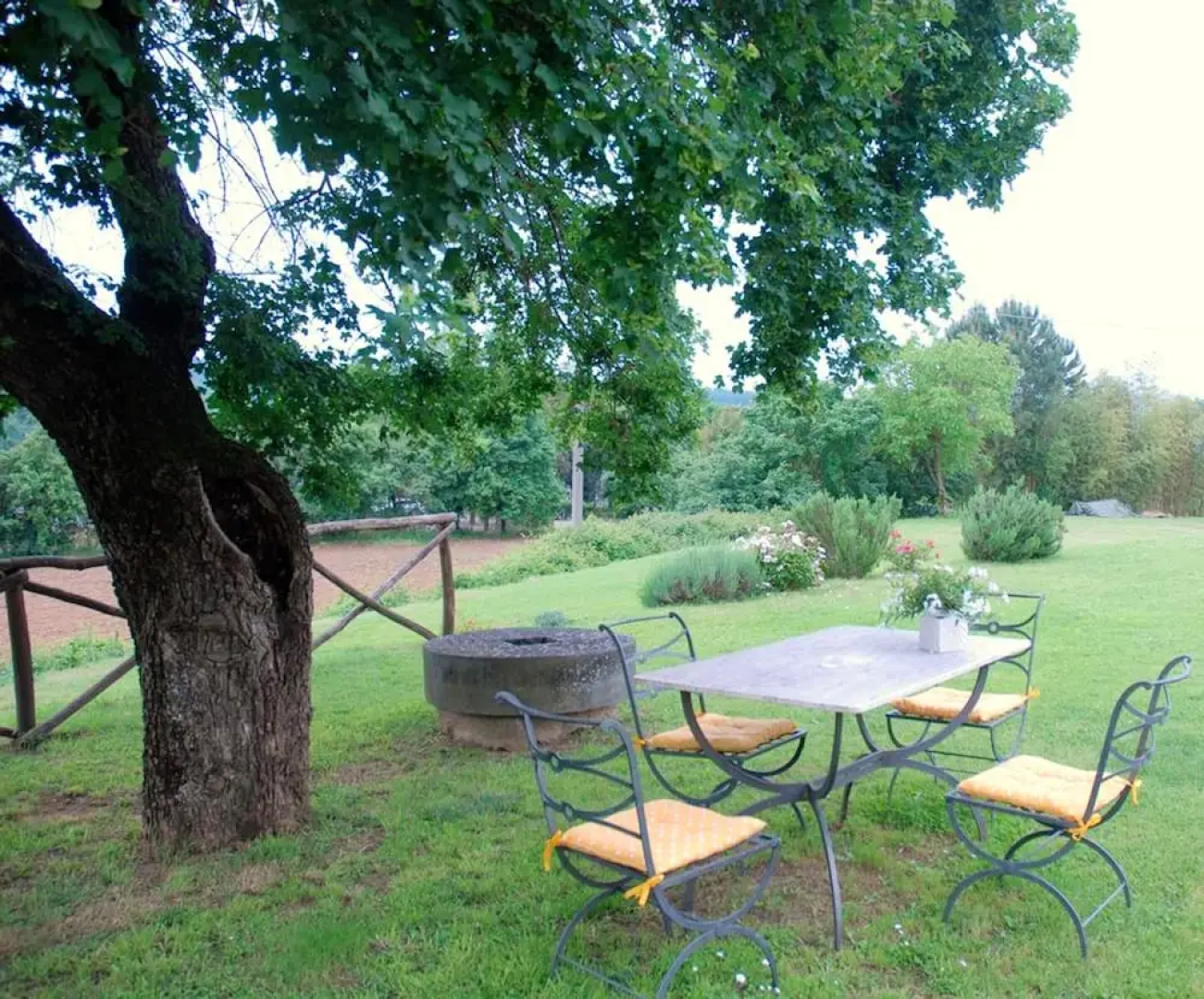 Apartment With 3 Bedrooms in Terranuova Bracciolini, Arezzo, With Wonderful Mountain View, Enclosed Garden and Wifi
