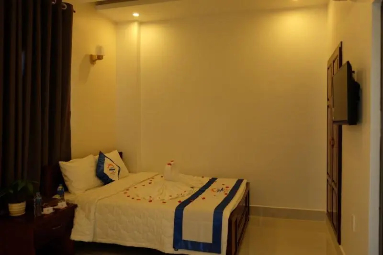 Happy View Hotel by ZUZU