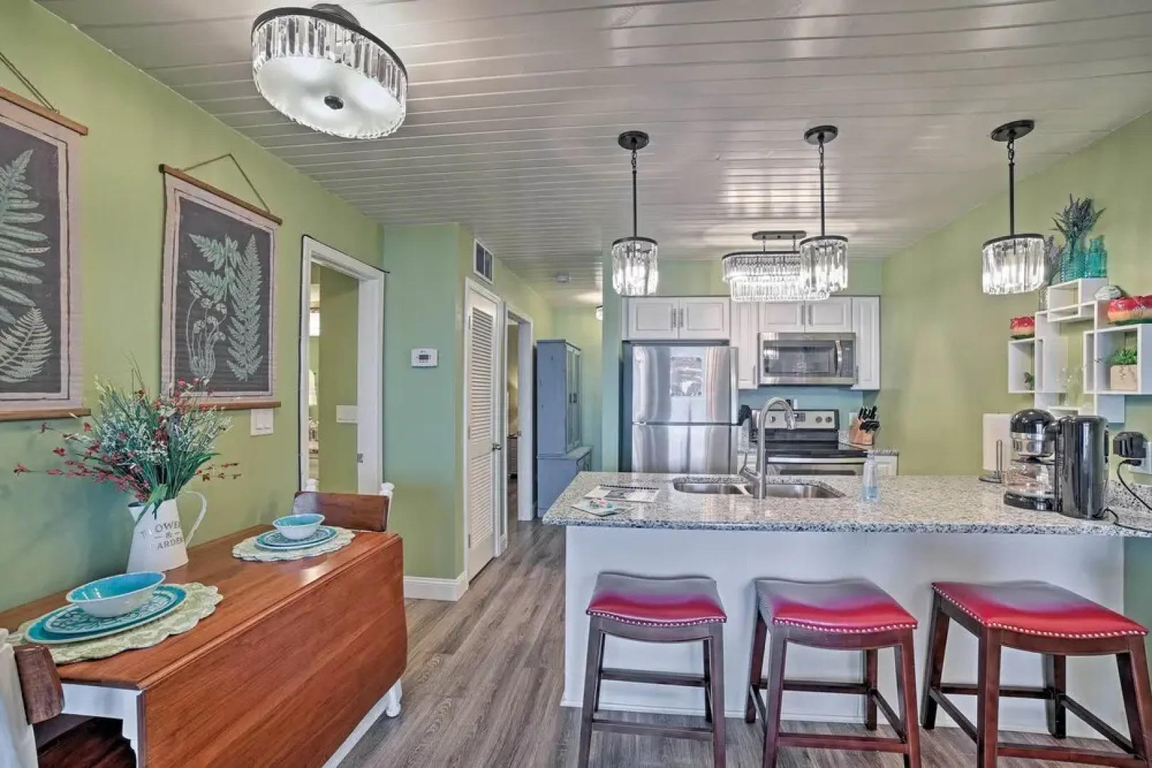 Cozy Missouri Condo ~ 2 Mi to Silver Dollar City!