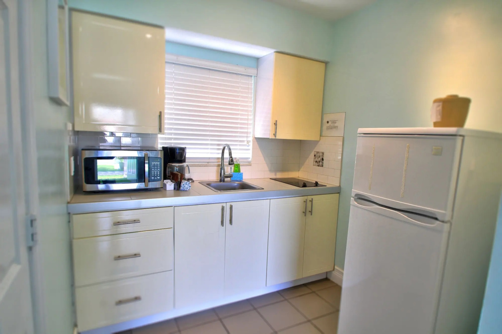 Hollywood Beachside Boutique Suites