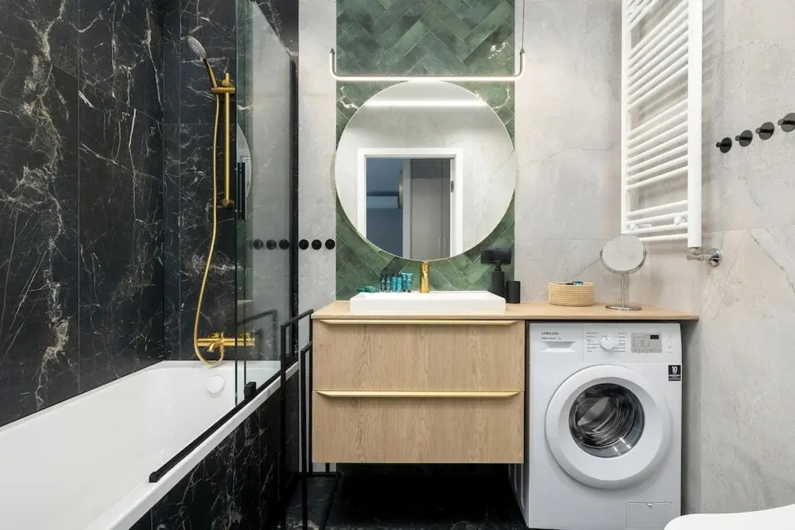 Apartment in Dziwnow by River and Beach