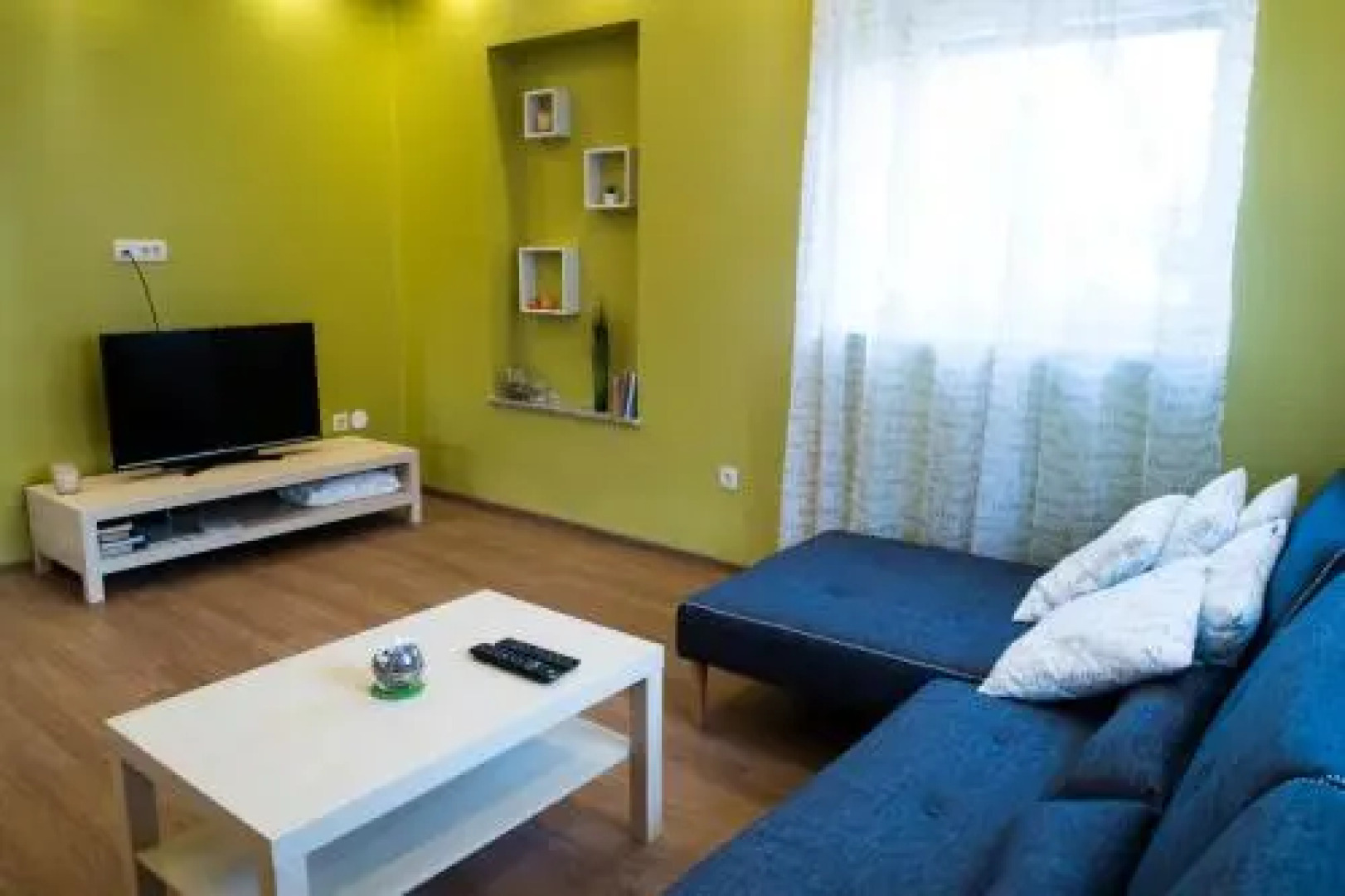 Hostel Hiša Na Travniku