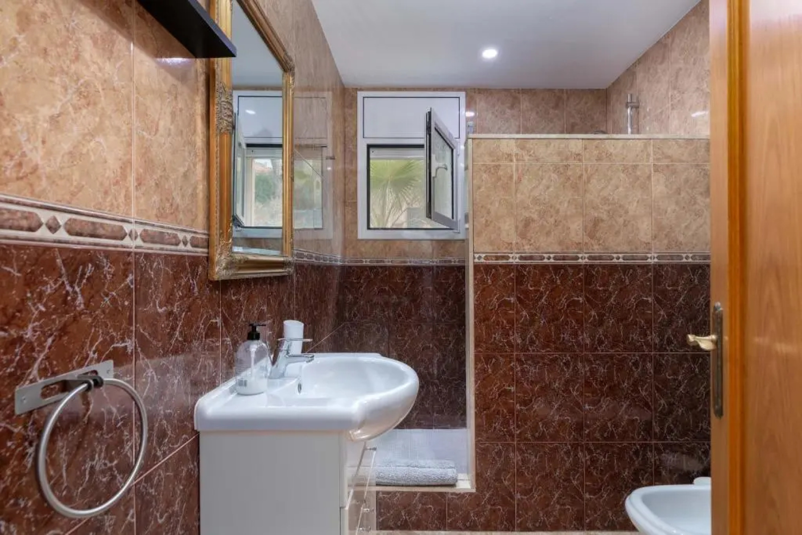 Hauzify I Villa Malvet