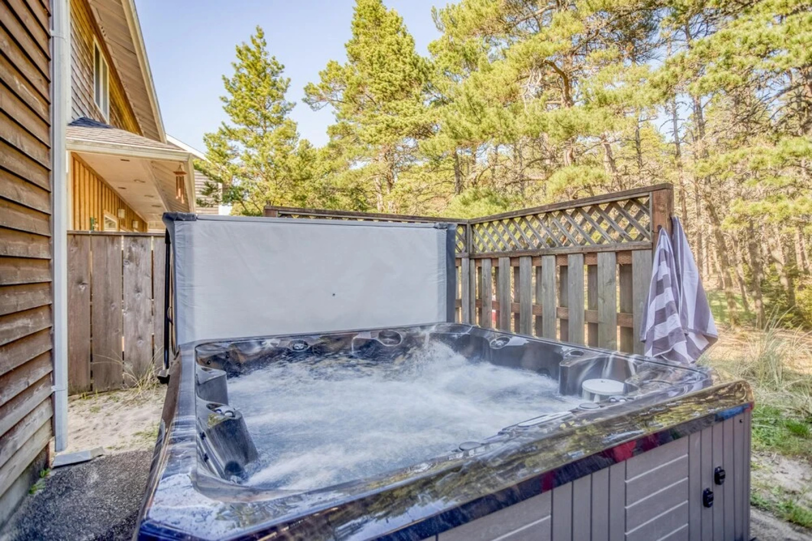 Pelicans Perch Pacific City