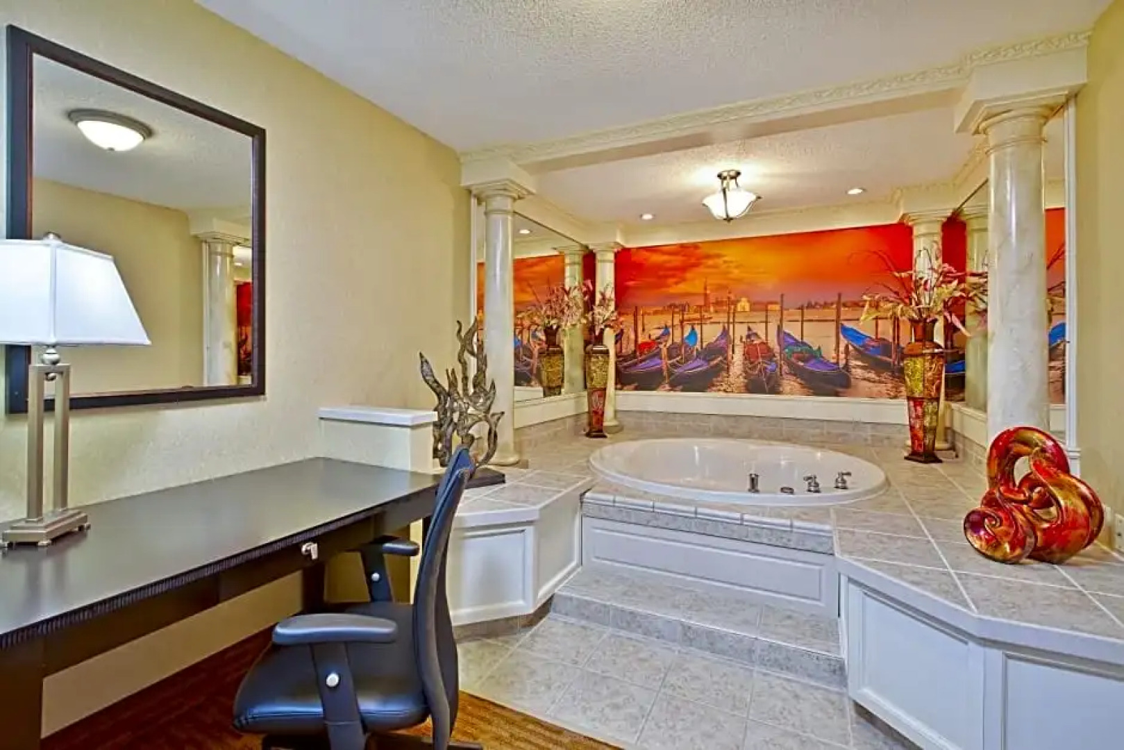 Holiday Inn Express Hotel & Suites Sharon-Hermitage