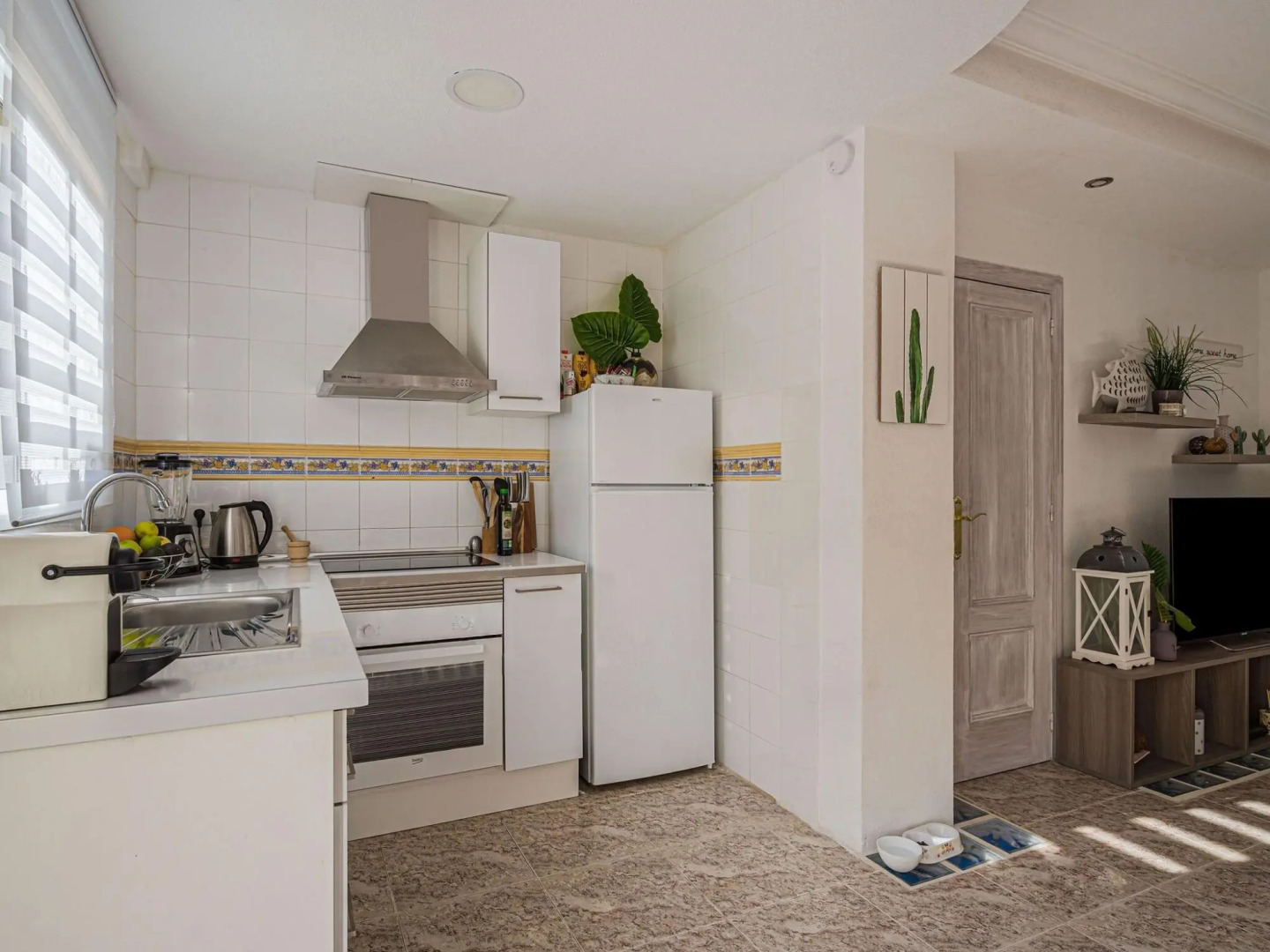 Charming Holiday Home in San Miguel de Salinas with Pool