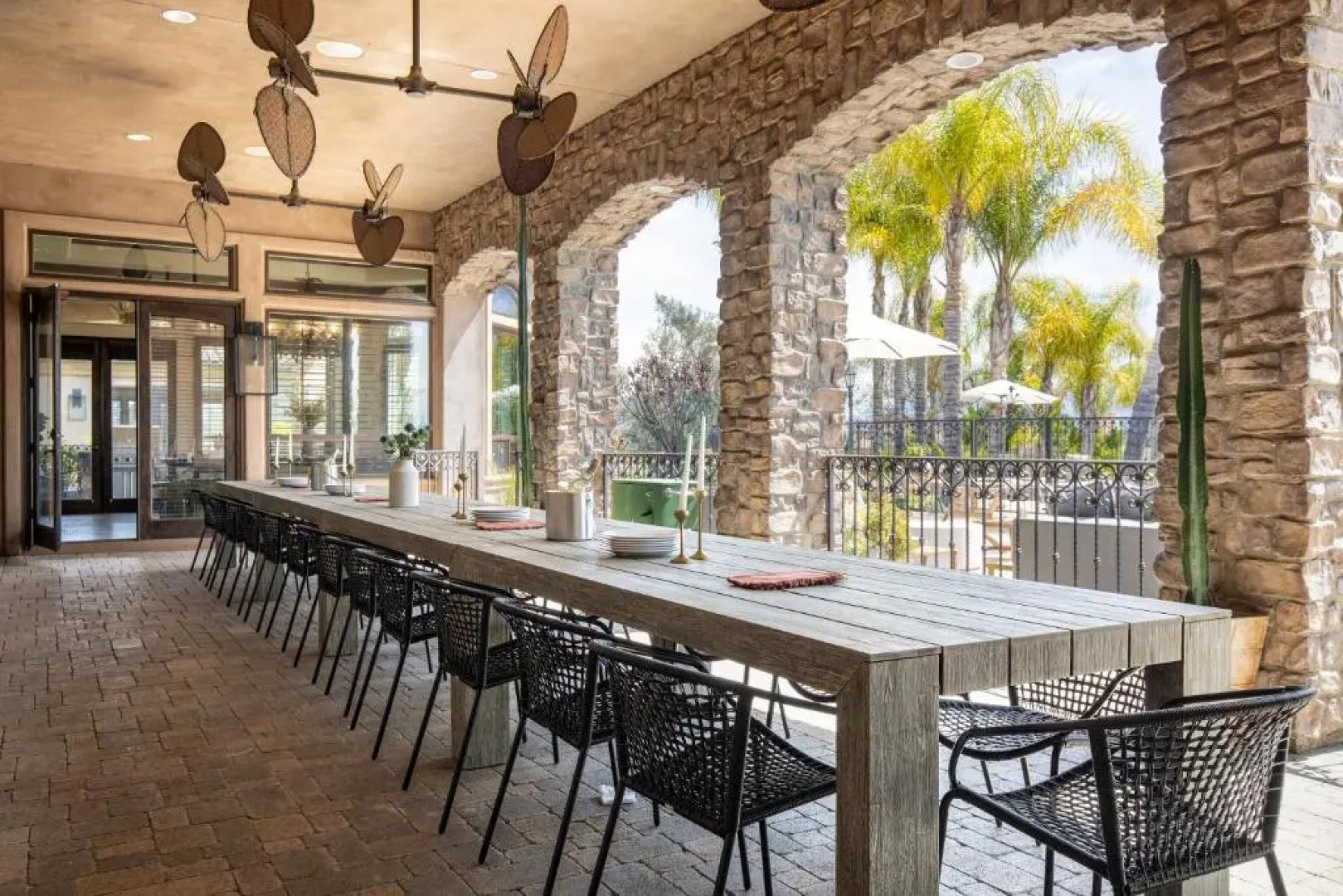 Sky Lantern by AvantStay Stunning Oasis w Pool Hot Tubs Volley Ball Court Home Office