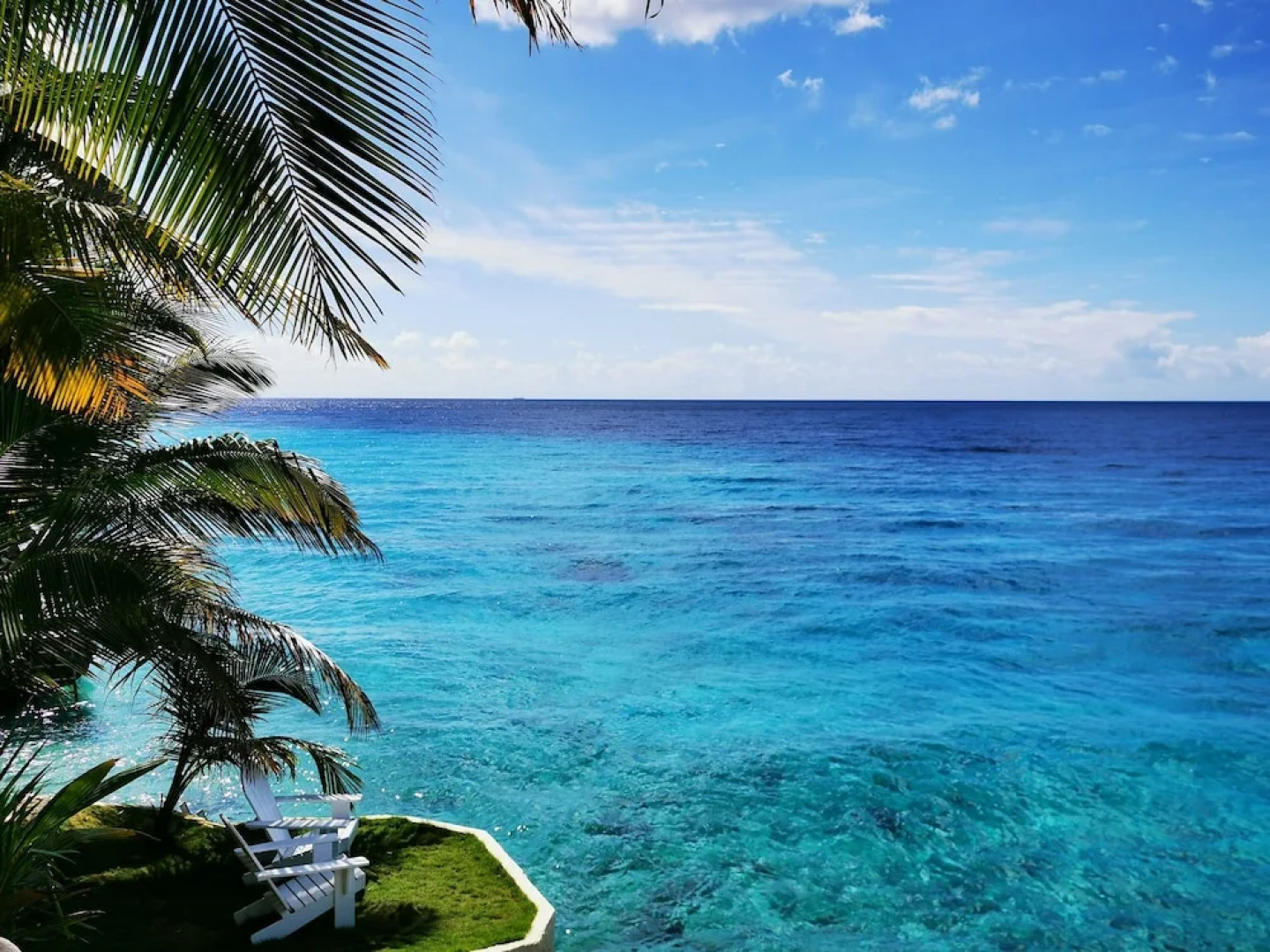 Sun Reef Village on Sea