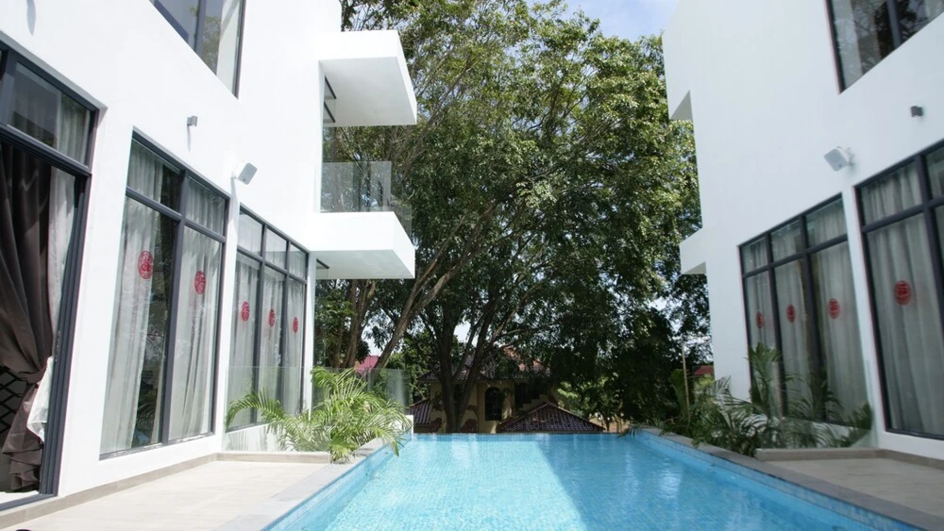 The Dahlias Luxury Residence